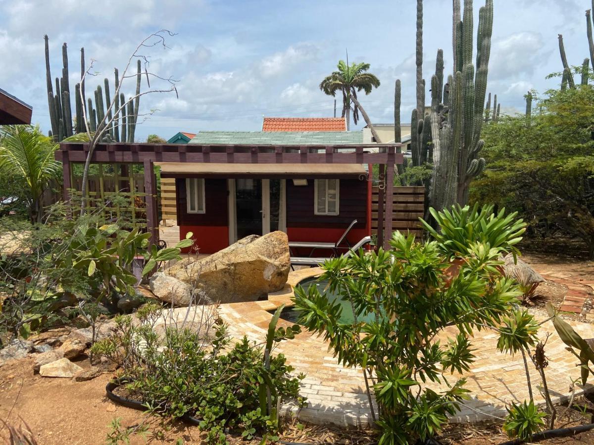 Cozy Studio With Private Spa Oranjestad Exterior foto