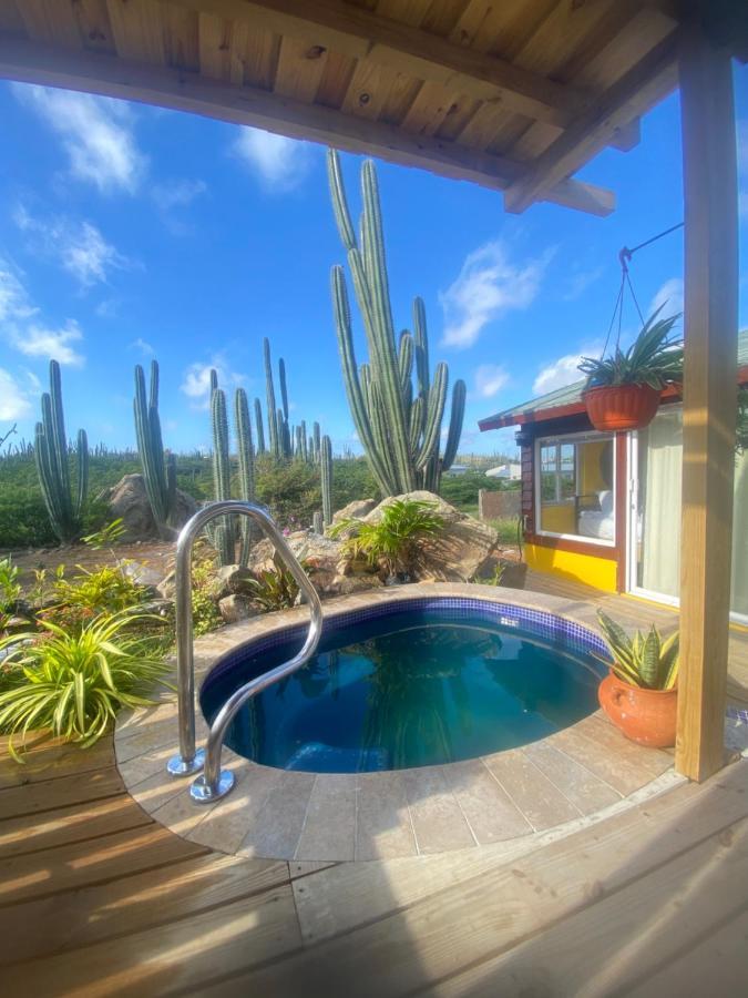 Cozy Studio With Private Spa Oranjestad Exterior foto