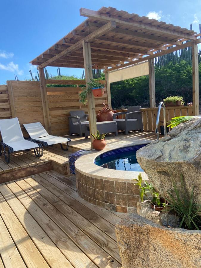 Cozy Studio With Private Spa Oranjestad Exterior foto